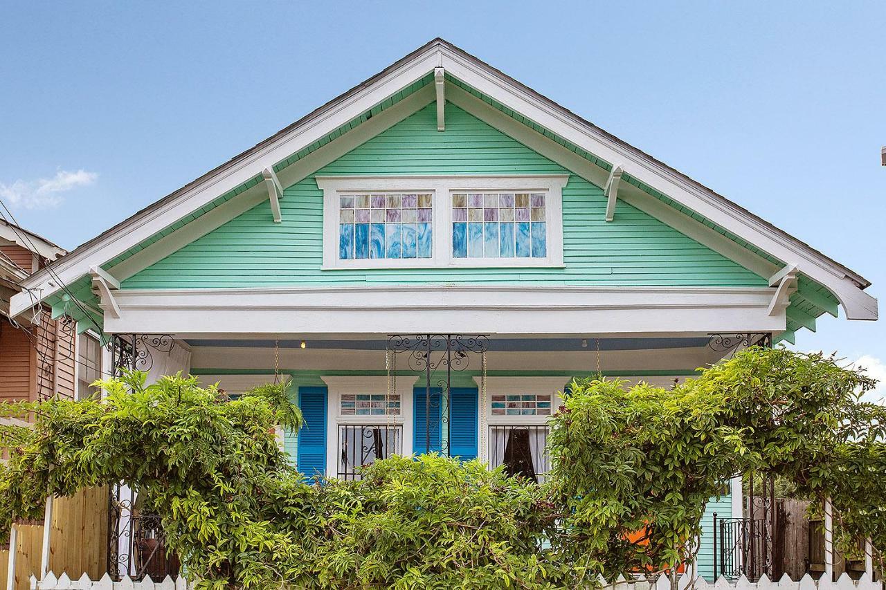 Modern Victorian House With Relaxing Courtyard Villa New Orleans Exterior photo