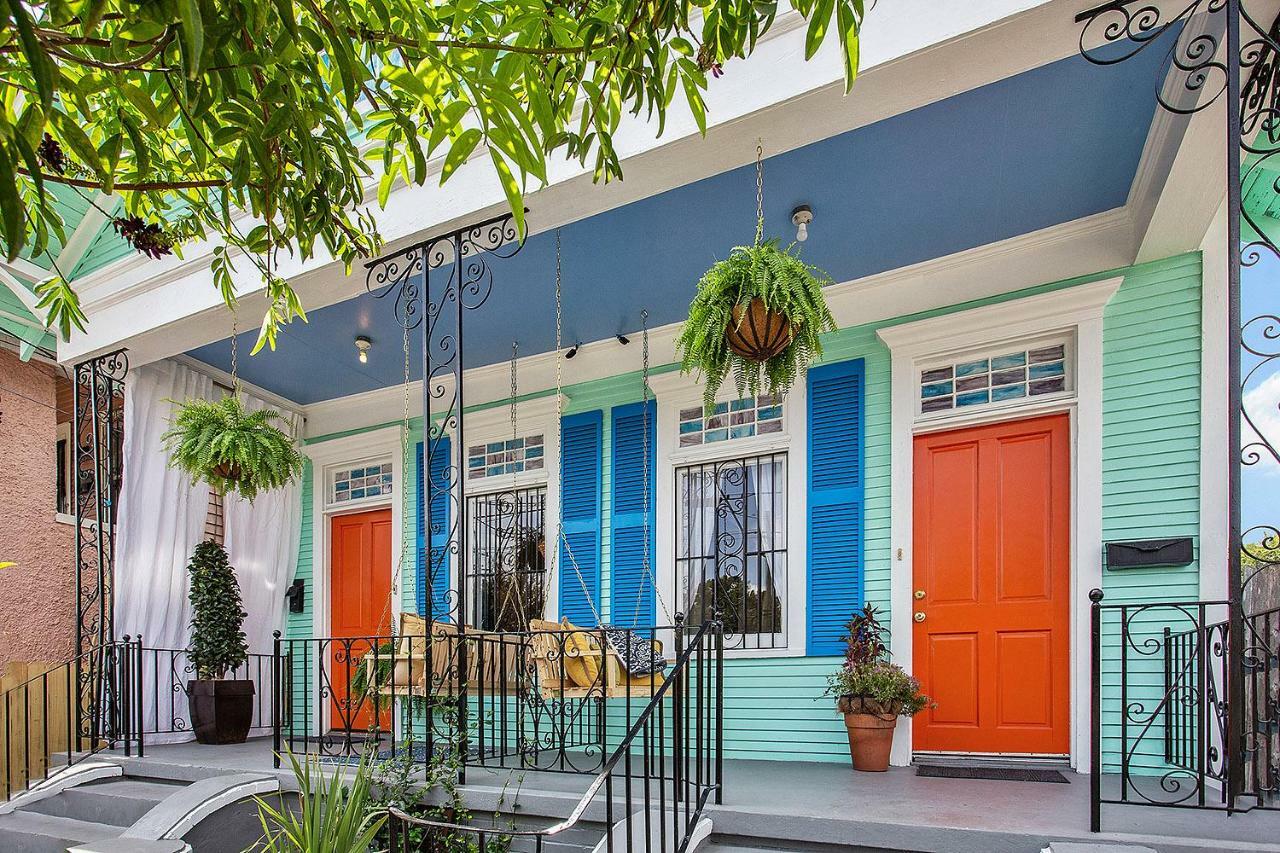 Modern Victorian House With Relaxing Courtyard Villa New Orleans Exterior photo